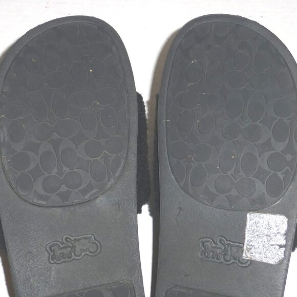 Coach Men\'s Signature Pool Slides with Shearling Upper Size: 7 D Black C5973 main image 6